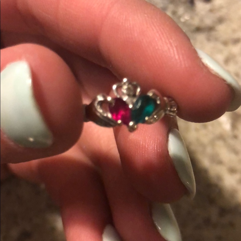 Size 6 claddagh ring - Picture 2 of 3
